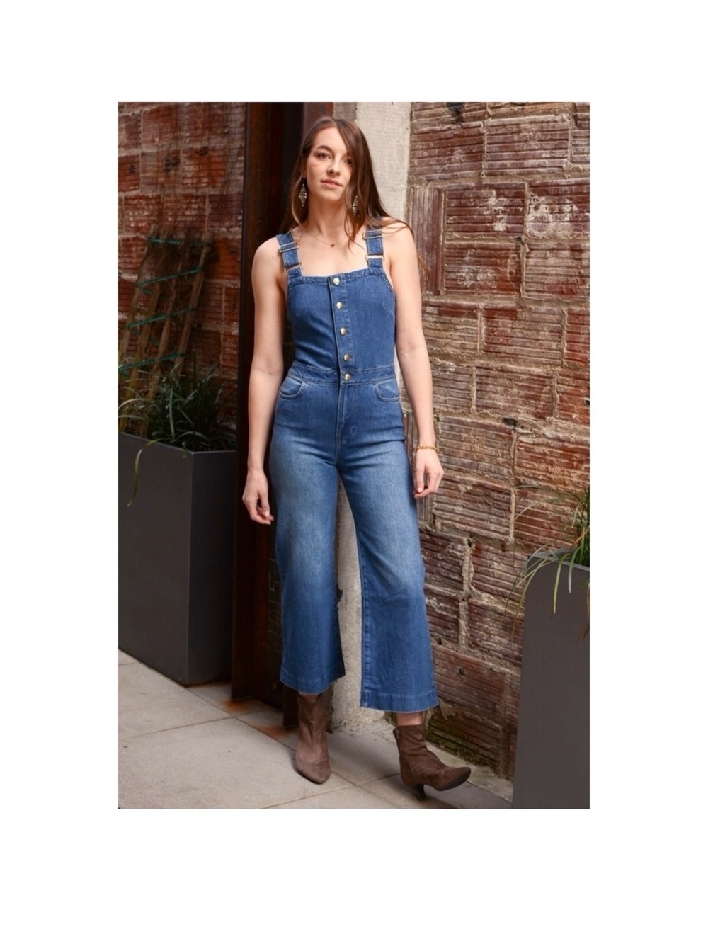 Like new! Frame Denim Seventies Inspired Claire Denim Jumpsuit, Size XS